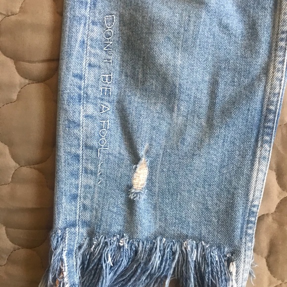 Zara Distressed Blue Jeans with Fringe - Picture 4 of 13
